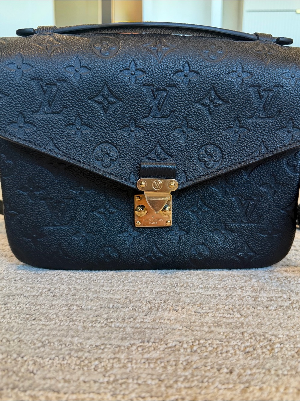 Louis Vuitton Black Pochette Métis  Monogram Crossbody
